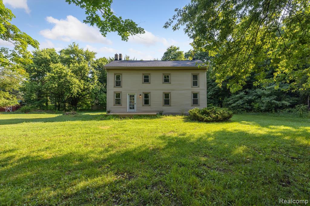 11240 Silver Lake Road, Byron, MI 48418 — front exterior