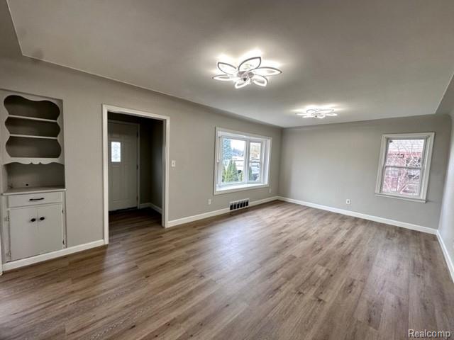 1612 Deering Street, Garden City, MI — Photo 9