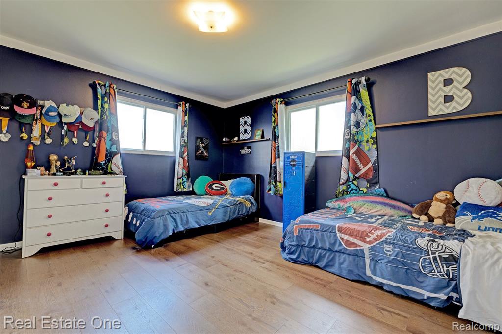 327 Coats Road, Lake Orion, MI 48362 — Photo 37