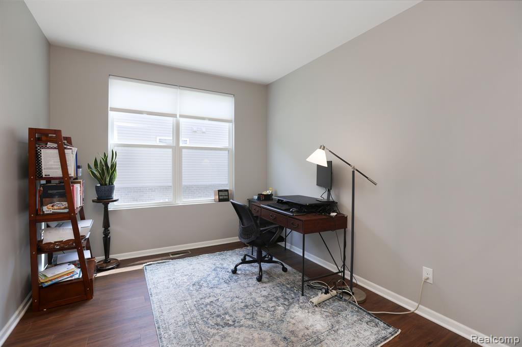 50013 NORFOLK Court, Canton, MI 48188 — Photo 6
