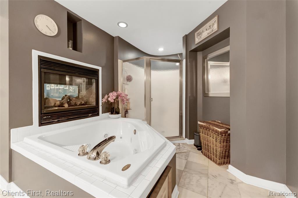 41495 COPPER CREEK Drive, Canton, MI 48187 — Photo 23
