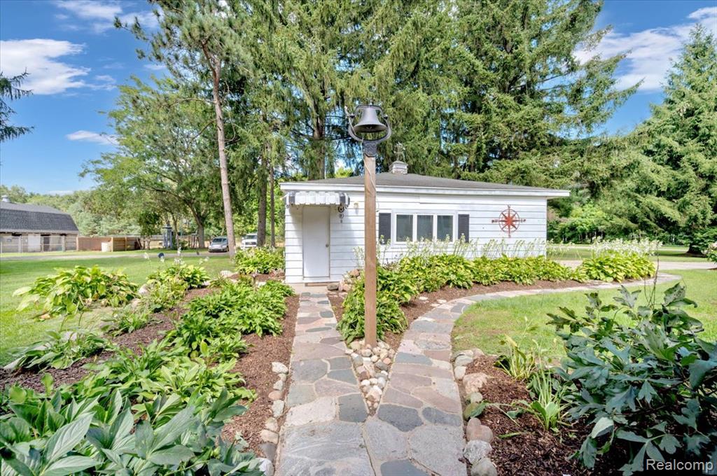 1381 Roods Lake Road, Lapeer, MI 48446 — Photo 22