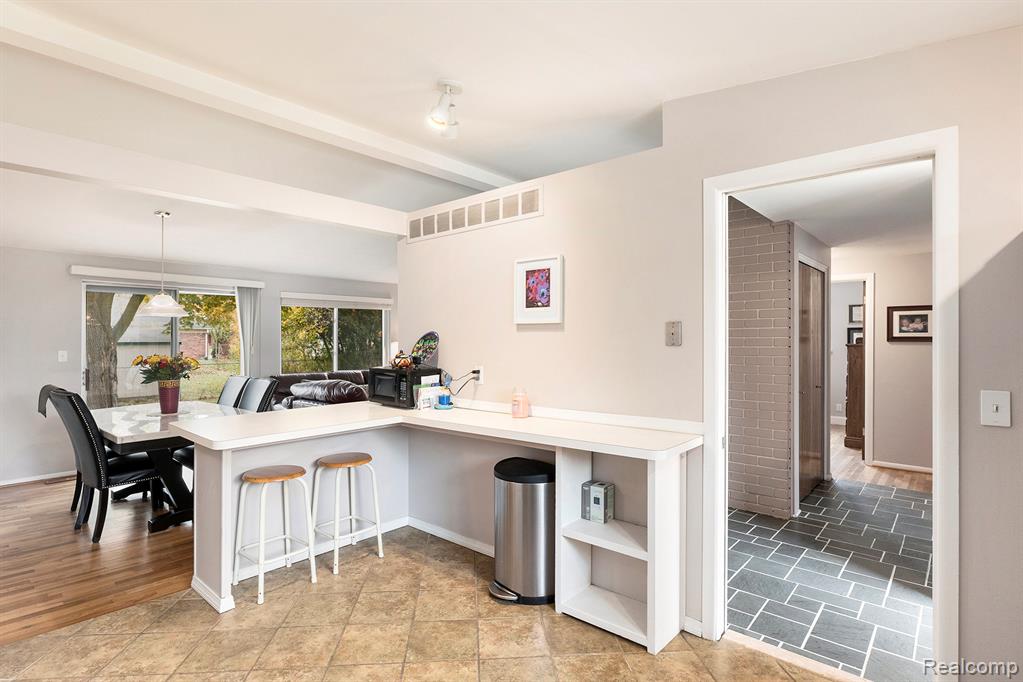 642 Provincetown Road, Auburn Hills, MI 48326 — Photo 9