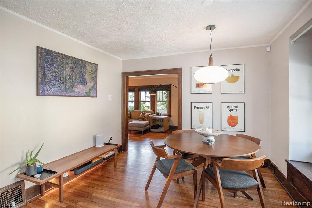 402 WAVERLEY Avenue, Royal Oak, MI 48067 — Photo 12