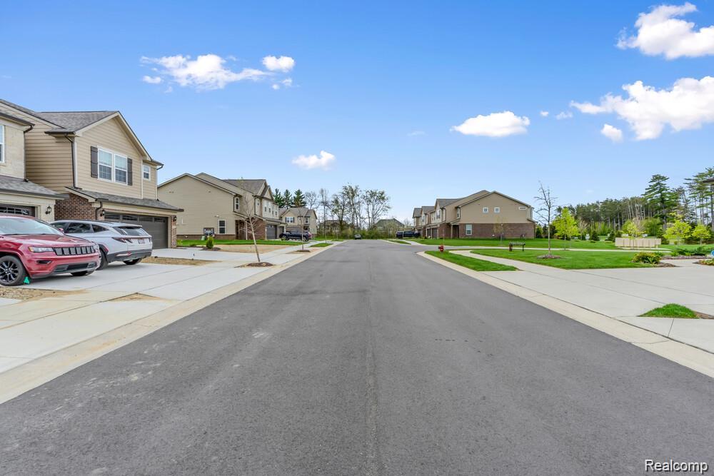 1674 Addison Circle, Walled Lake, MI 48390 — Photo 35