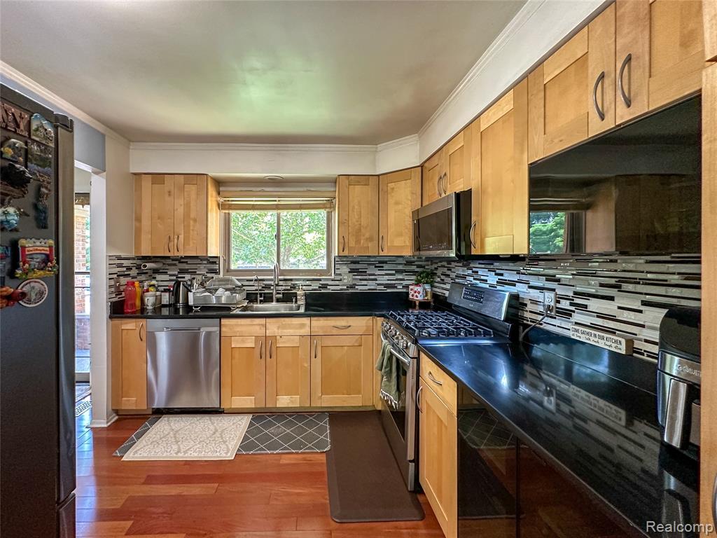3715 Old Creek Road, Troy, MI 48084 — Photo 5