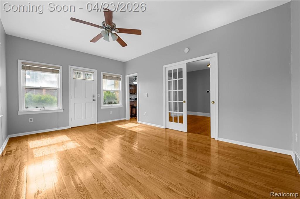 685 W Bethune Street, Detroit, MI 48202 — Photo 13