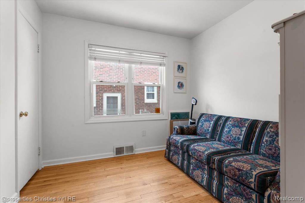 916 Harrison Boulevard, Lincoln Park, MI 48146 — Photo 14