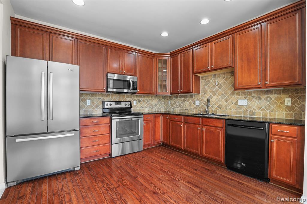 49994 Blackberry Trail, Novi, MI — Photo 17