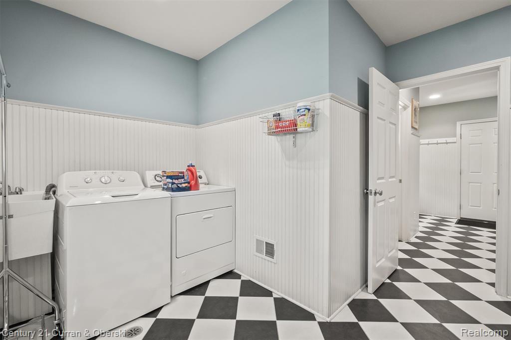 46141 Pickford Street, Northville, MI 48168 — Photo 12