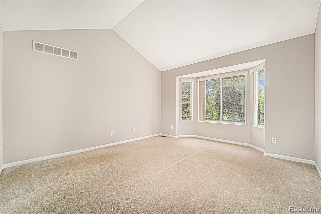 52850 Sable Drive, Unit #26, Macomb, MI 48042 — Photo 13