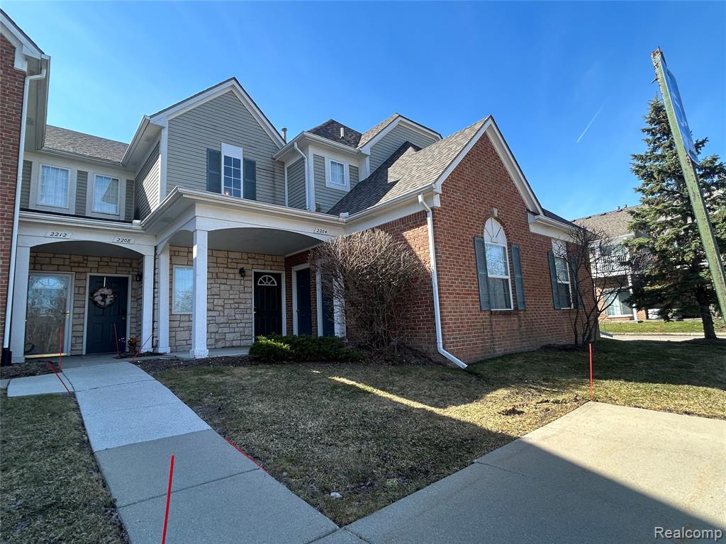 2204 Monarch Drive, 61, Utica, MI 48316 — front exterior