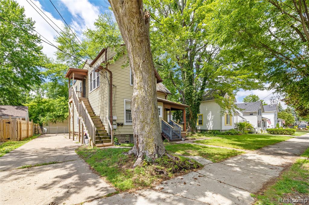 242 Crocker Boulevard, Mount Clemens, MI 48043