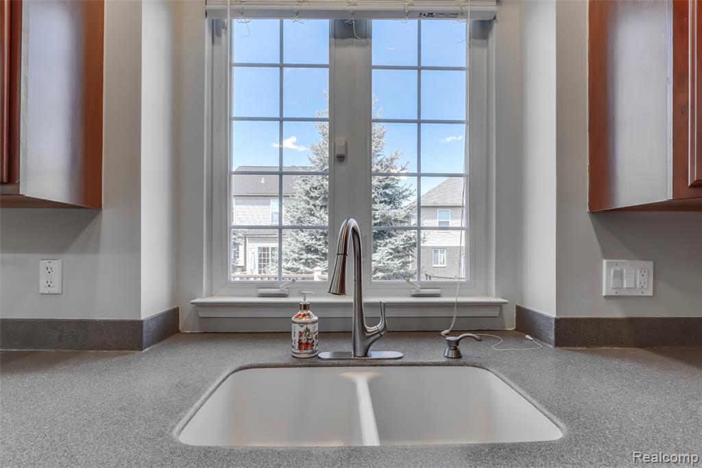 44974 Paine Drive, Novi, MI 48377 — Photo 25