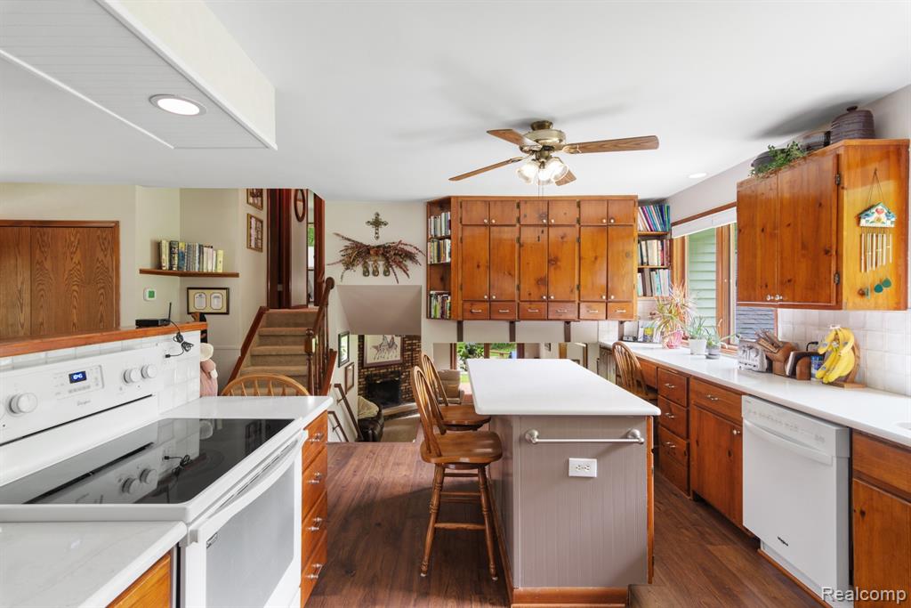 5500 Hartland Road, Fenton, MI 48430 — Photo 10