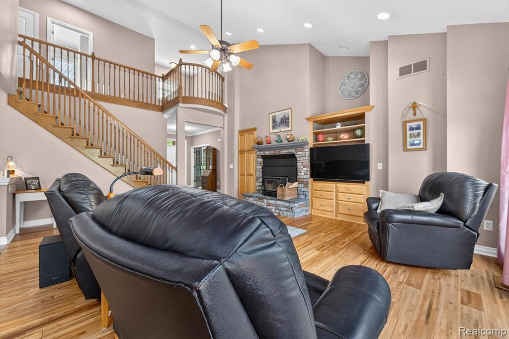 2523 Pheasant Run, Ortonville, MI 48462 — Photo 10