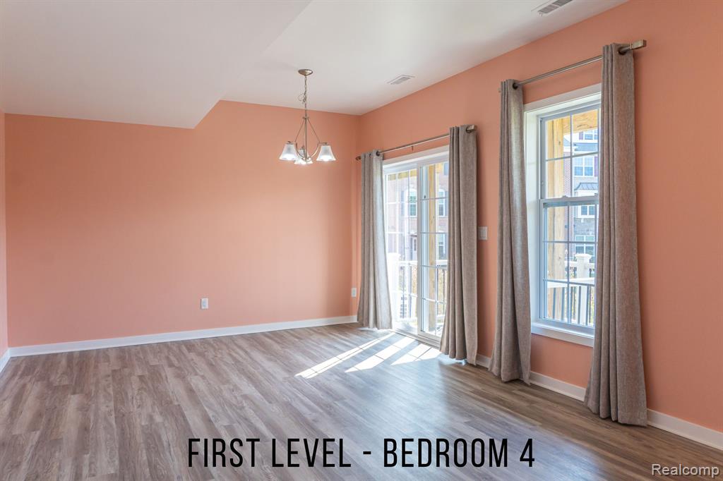 2836 RIDINGTON Road, Ann Arbor, MI 48105 — Photo 18