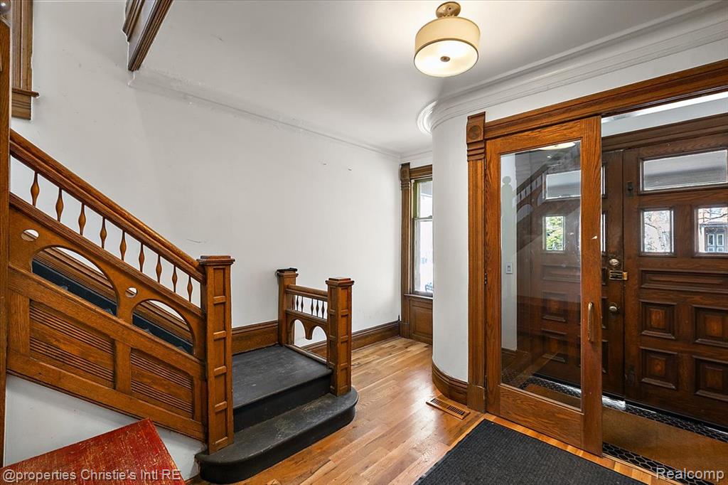 691 W CANFIELD Street - Photo 5