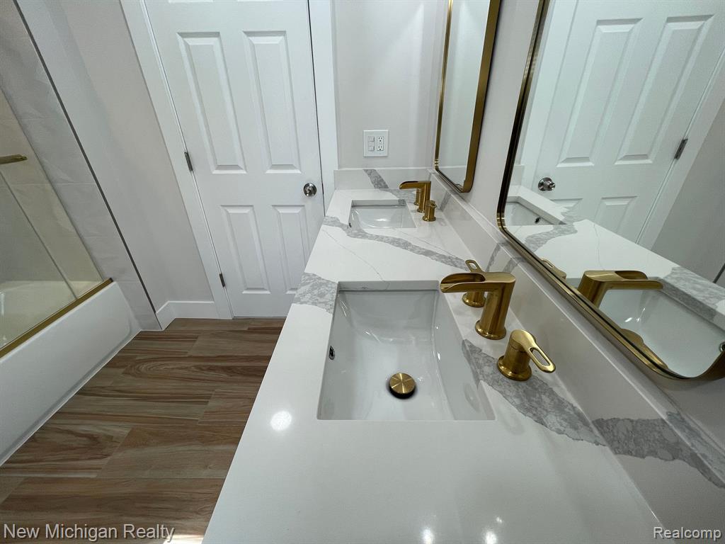 985 W Hazelhurst Street, Ferndale, MI 48220 — Photo 19