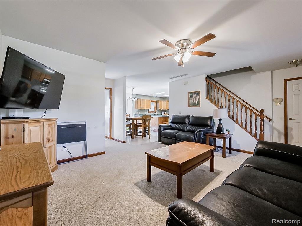 5504 DEER RUN, Tipton, MI 49287 — Photo 5