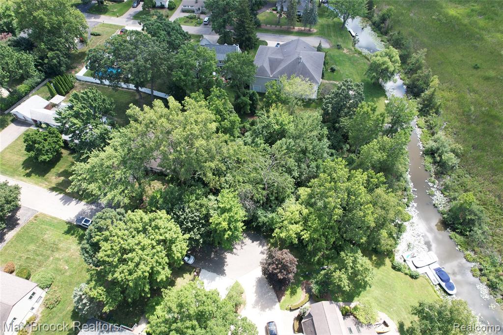 VAC Daron Lane, West Bloomfield, MI 48324 — Photo 5