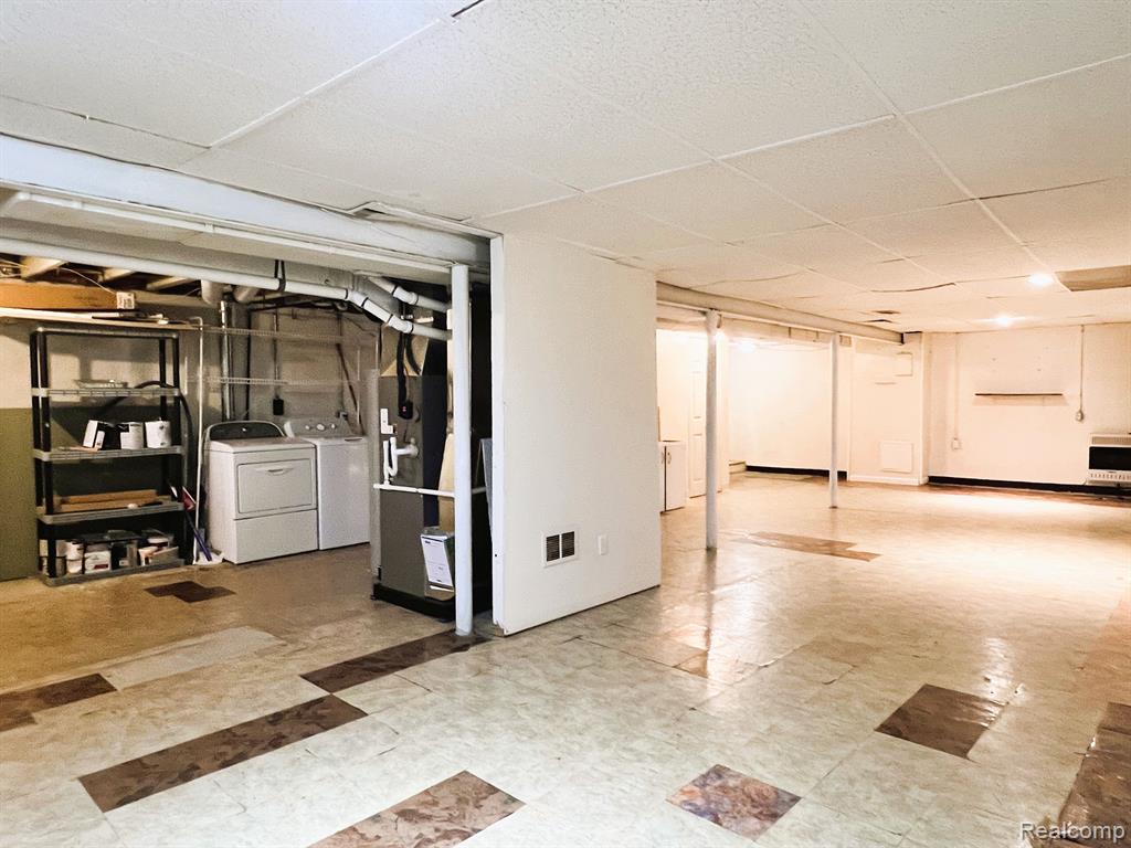 462 PEARSALL Avenue, Pontiac, MI 48341 — Photo 16