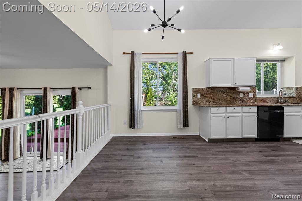 3072 TALON Circle, Orion, MI — Photo 9