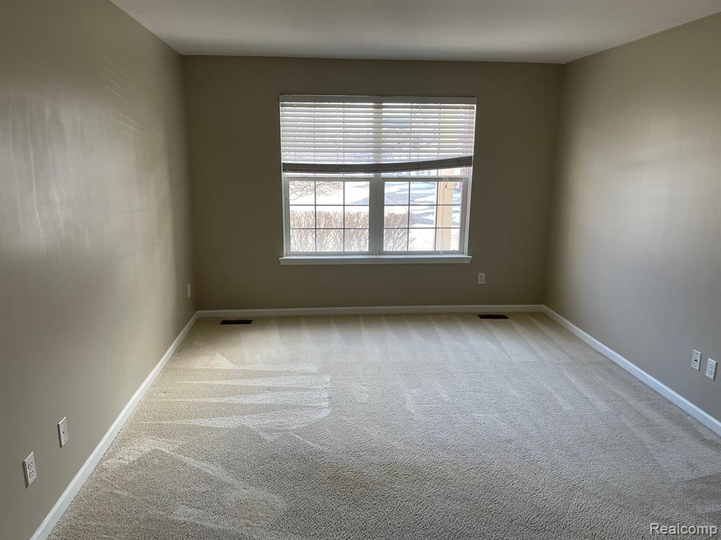 9102 ALEXA Drive, Walled Lake, MI 48390 — Photo 5