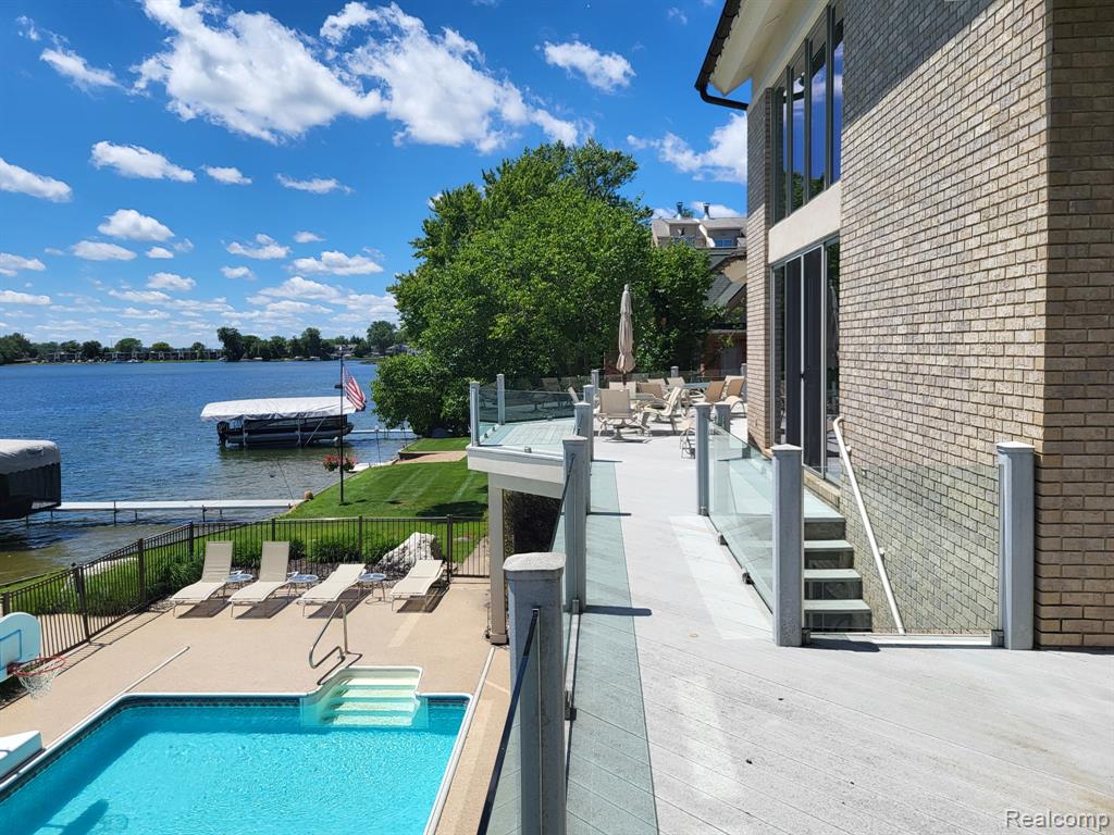 1296 Labrosse Drive, Waterford, MI 48328 — Photo 4