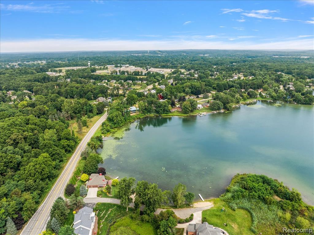 2770 Bogie Lake Road, White Lake, MI — Photo 20