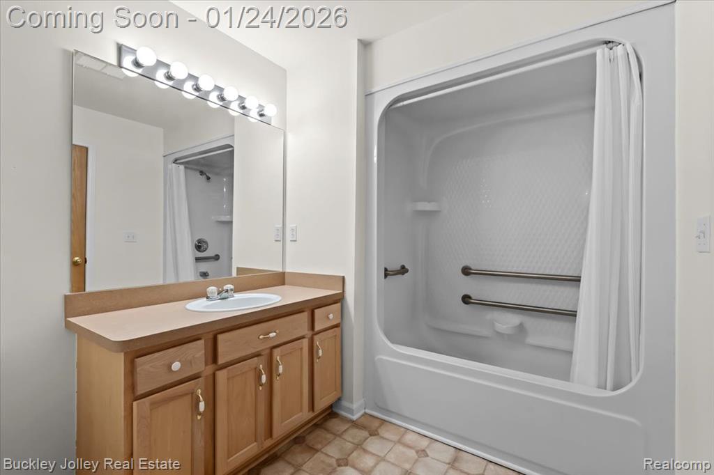 4030 Kirkway Court, 125, Howell, MI 48843 — Photo 7