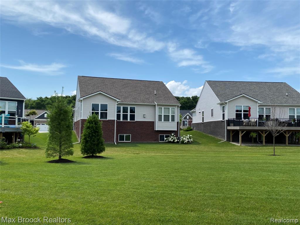 30153 TURTLE CREEK CIRCLE, New Hudson, MI 48165 — Photo 40