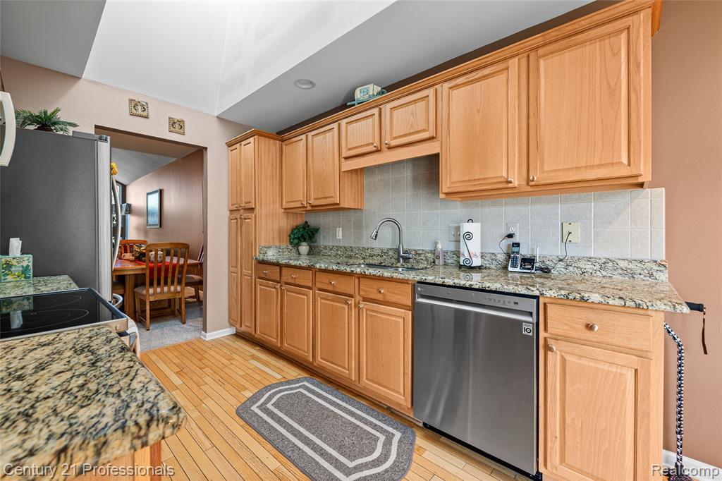 50283 Highpoint Court, Macomb, MI 48044 — Photo 13