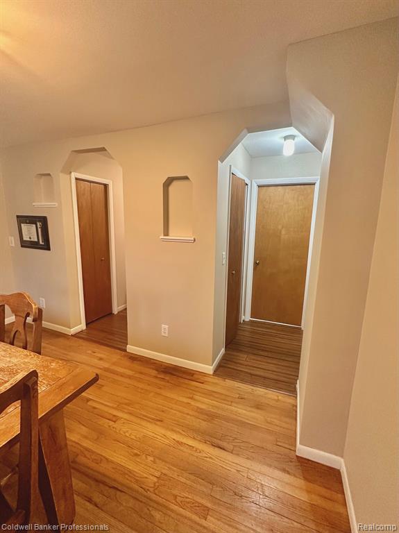 8709 CLARRIDGE Road, Clarkston, MI 48348 — Photo 11