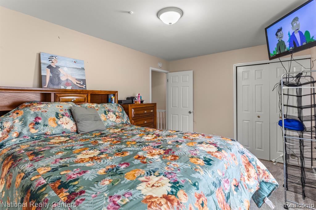 38068 SHERWOOD Street, Westland, MI — Photo 18