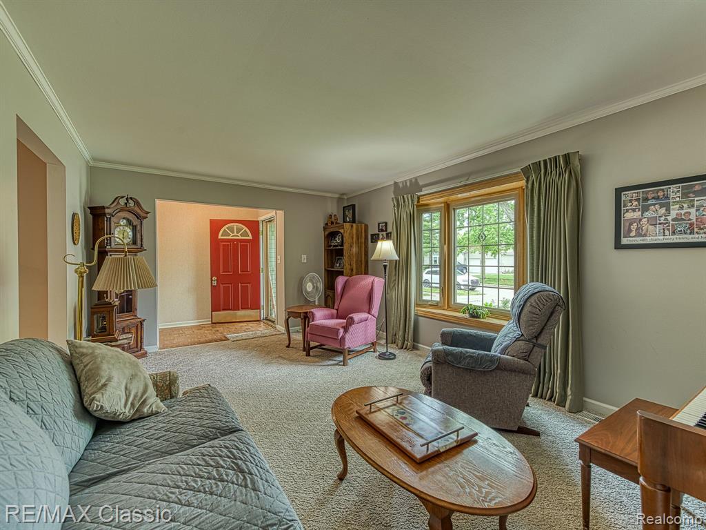 8866 MANTON Avenue, Plymouth, MI 48170 — Photo 16