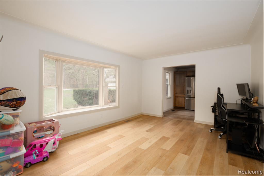 1530 S Baldwin Road, Lake Orion, MI — Photo 18
