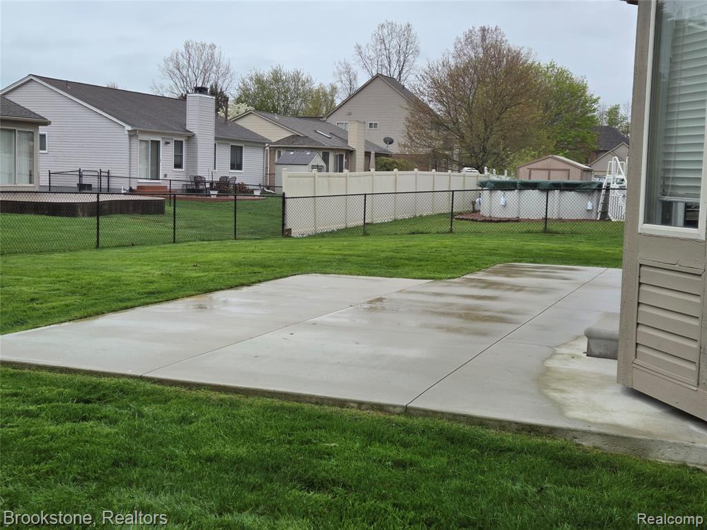 35484 Grant, New Baltimore, MI 48047 — Photo 8
