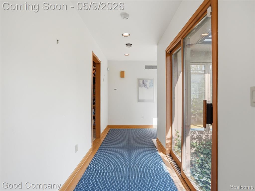 6733 Bloomfield Lane, West Bloomfield, MI — Photo 42