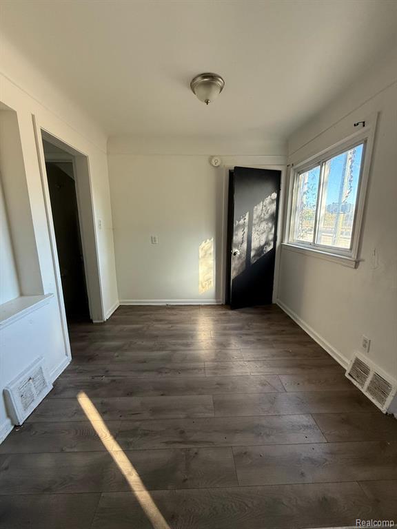 13607 VIRGIL Street, Detroit, MI 48223 — Photo 7