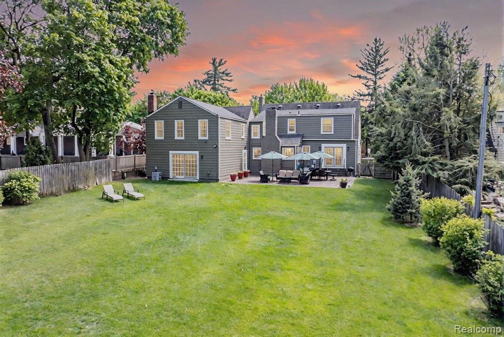 950 W LINCOLN Street, Birmingham, MI 48009 — Photo 3