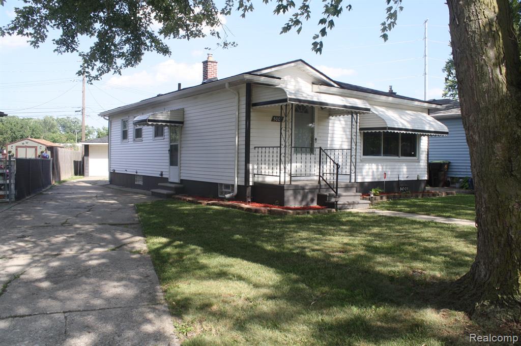 5001 Montfaucon Street, Trenton, MI 48183 — Photo 2