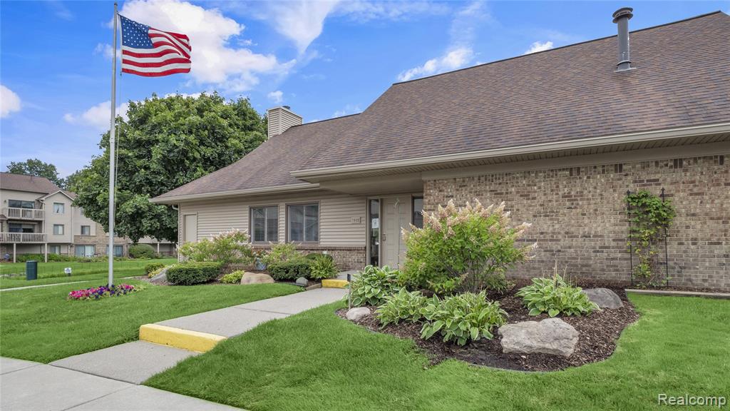 7113 Elmhurst, West Bloomfield, MI — Photo 55
