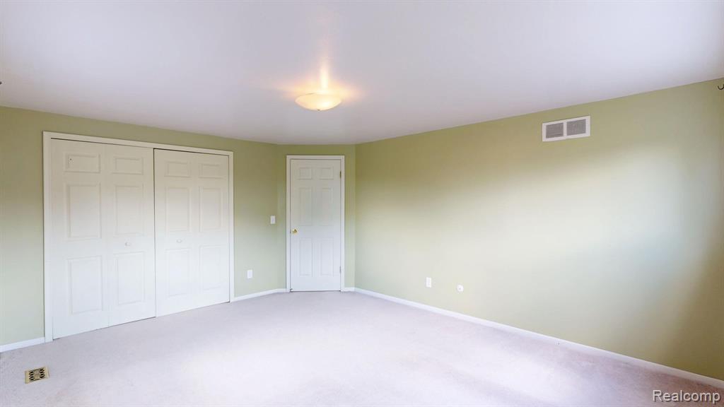 4185 Pinehurst Court, West Bloomfield, MI — Photo 36