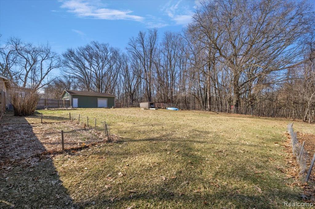 5275 Lake Grove Drive, White Lake, MI 48383 — Photo 48