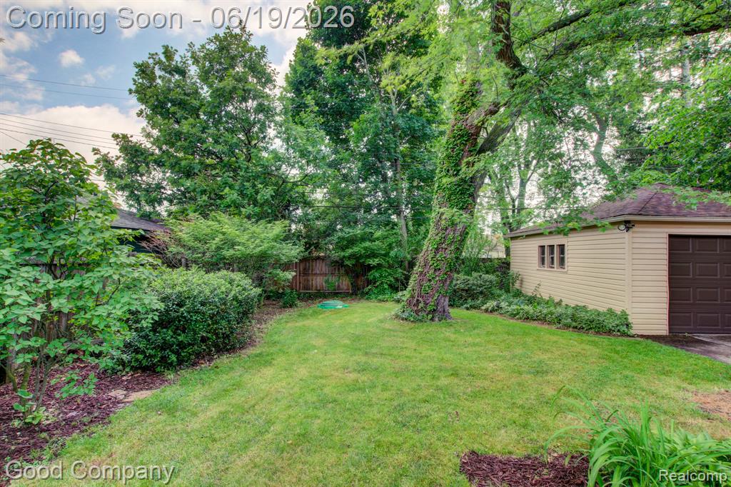 4246 Elmwood Avenue, Royal Oak, MI 48073 — Photo 35