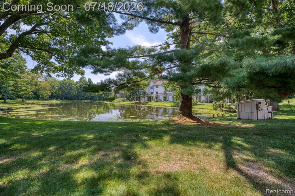 7300 Bluewater Drive, Clawson, MI 48348 — Photo 2