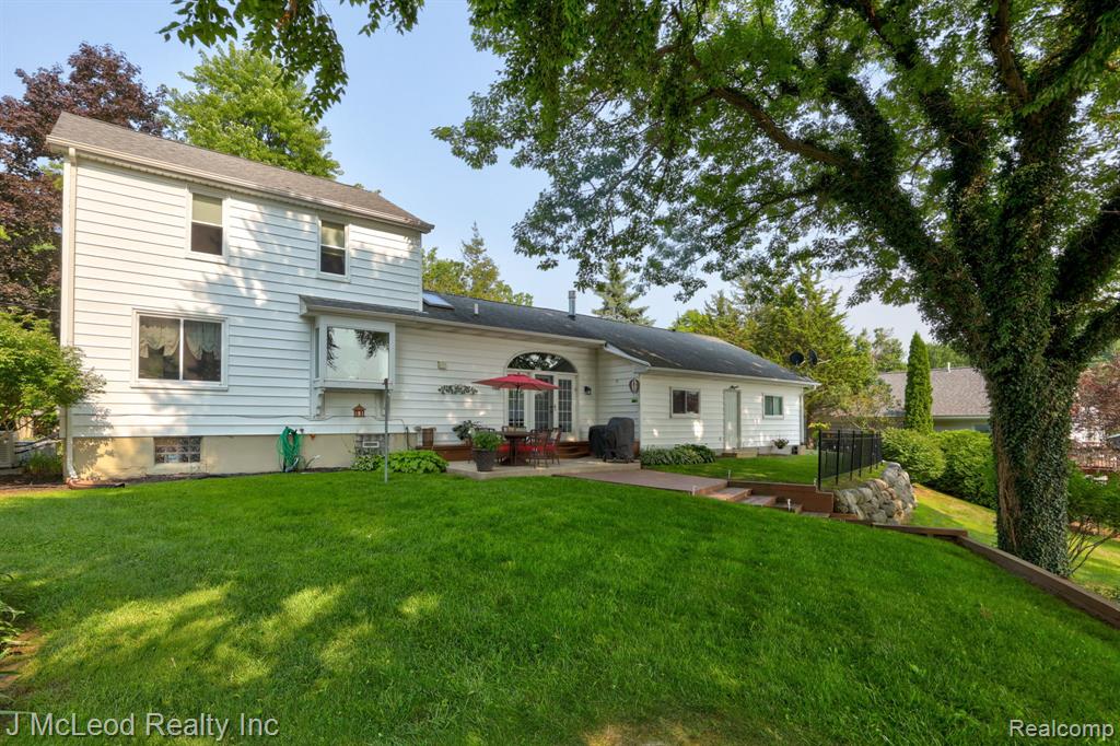 6287 San Vito Drive, Otter Lake, MI 48464 — Photo 38