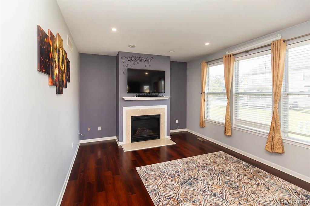 51123 Brompton, Novi, MI — Photo 20