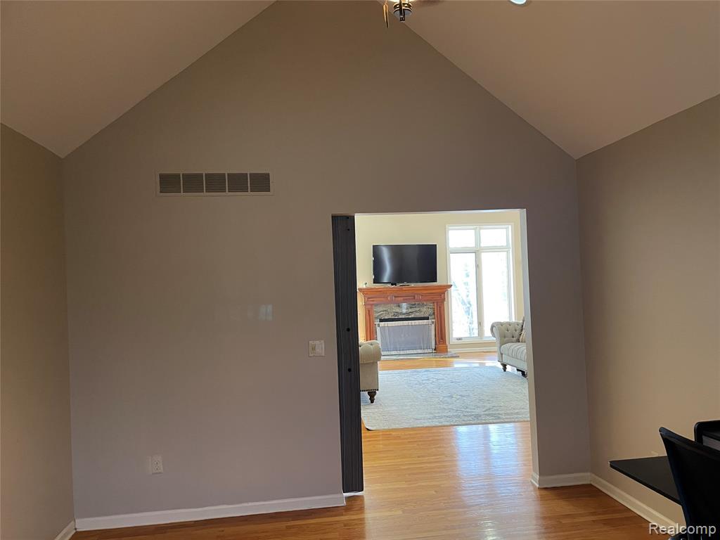 4765 Woodbine Circle S, West Bloomfield, MI 48323 — Photo 13